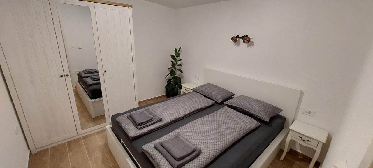 Apartamento Stara Malija Izola Exterior foto